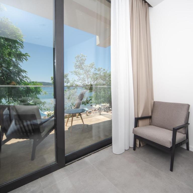 Boutique Hotel Shell - Deluks Dvokrevetna Soba sa Bračnim Krevetom i Pogledom na More - 4
