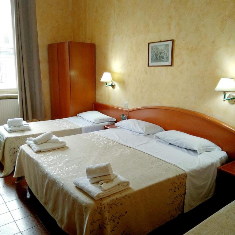 Hotel Ferrari - Camera Quadrupla - 4