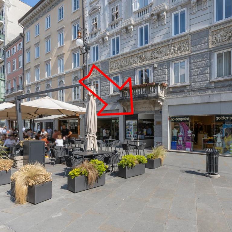 Sotto casa c'è Trieste mentre dentro abita Bukowski - Appartamento con 1 Camera da Letto - 30