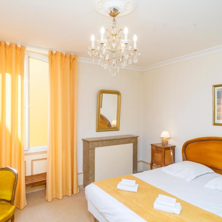 Hôtel Restaurant Continental - Chambre Double Supérieure - 3
