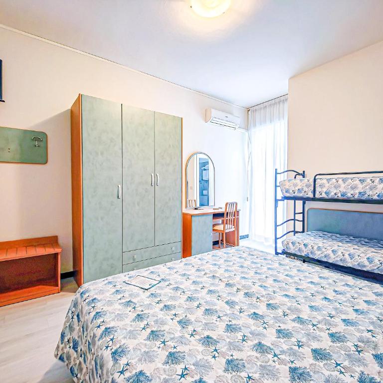 Hotel Rio Beach & Breakfast - Camera Familiare con Balcone - 6