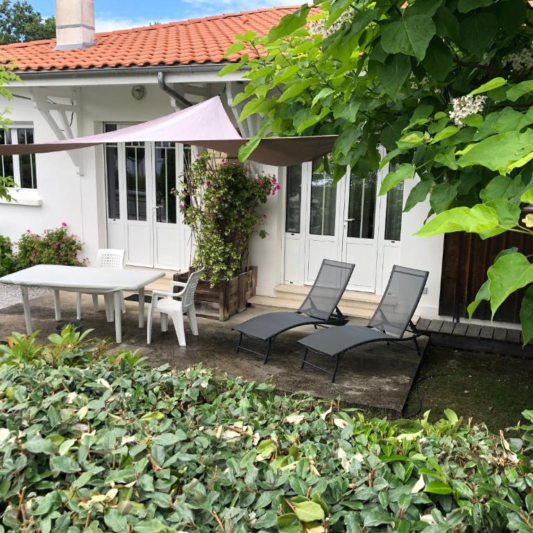 vacances-esprit-cabanes - One-Bedroom House - 1