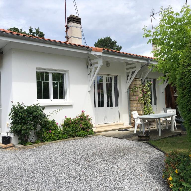vacances-esprit-cabanes - One-Bedroom House - 15