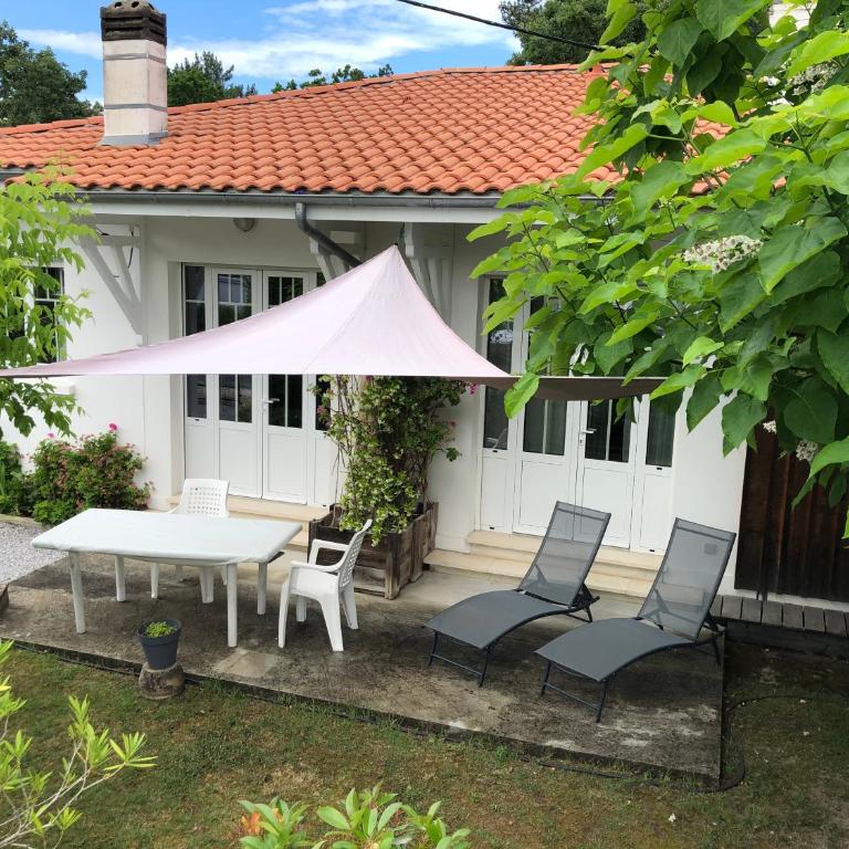 vacances-esprit-cabanes - One-Bedroom House - 17