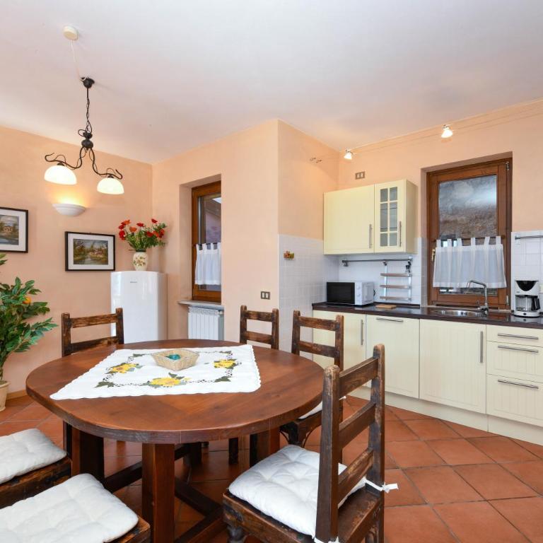 Residence Altogarda - Appartamento Premium con 2 Camere da Letto e Giardino - 7