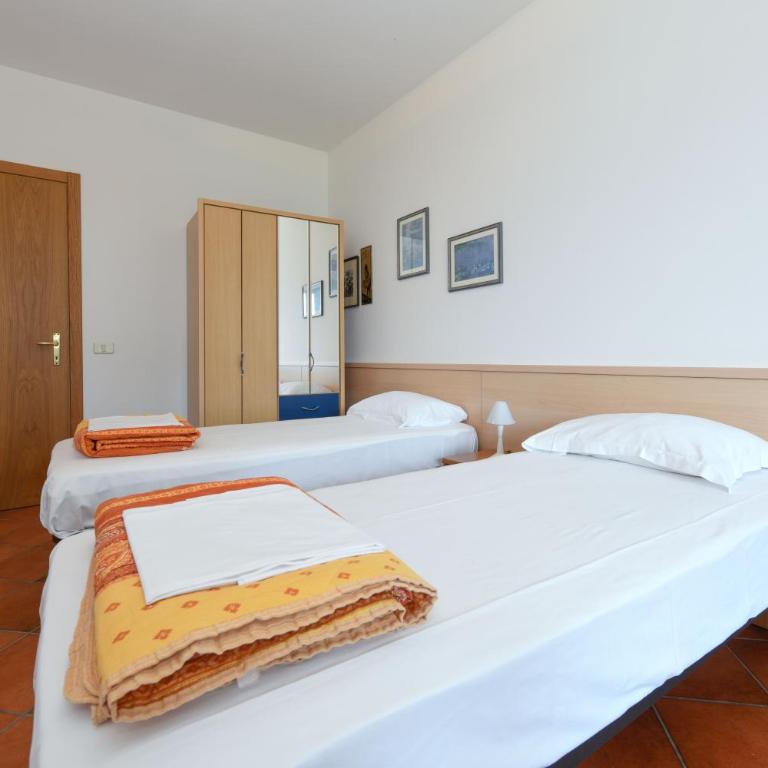 Residence Altogarda - Appartamento Premium con 2 Camere da Letto e Giardino - 13