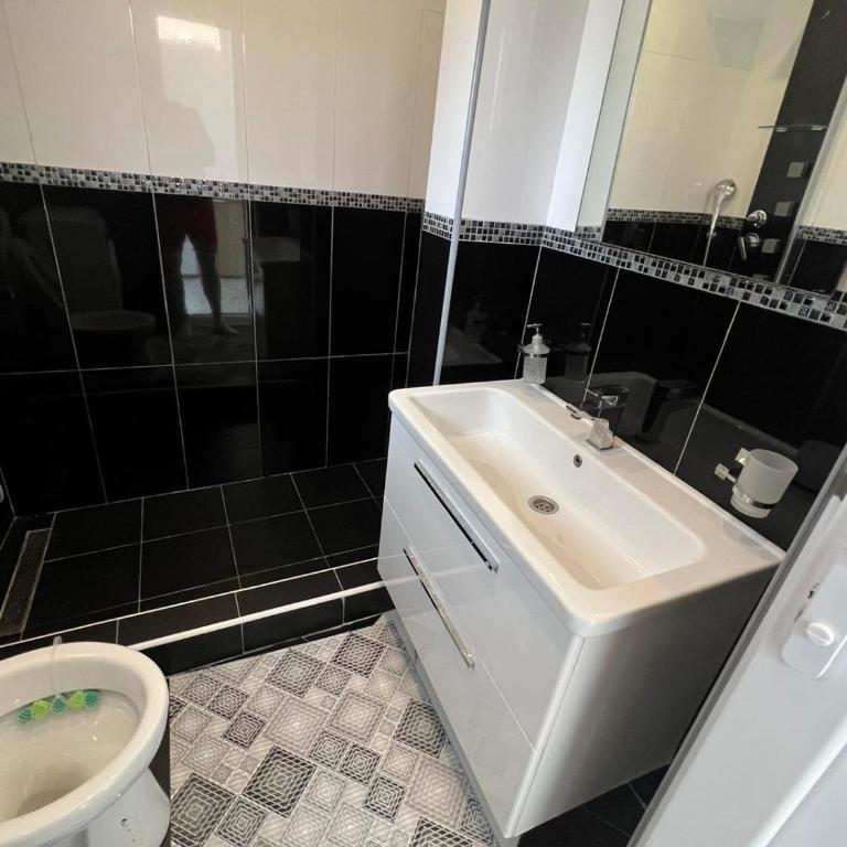 Apartman Glorija - Studio Apartment - 11