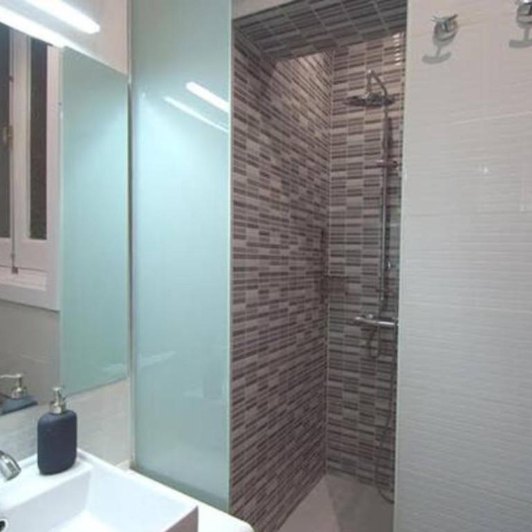 Apartamento Palacio Real de Madrid, histórico - Two-Bedroom Apartment - 17