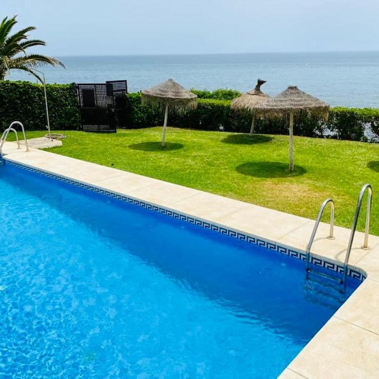 Primera Línea de Playa Increíbles vistas - Apartamento de 2 dormitorios - 21