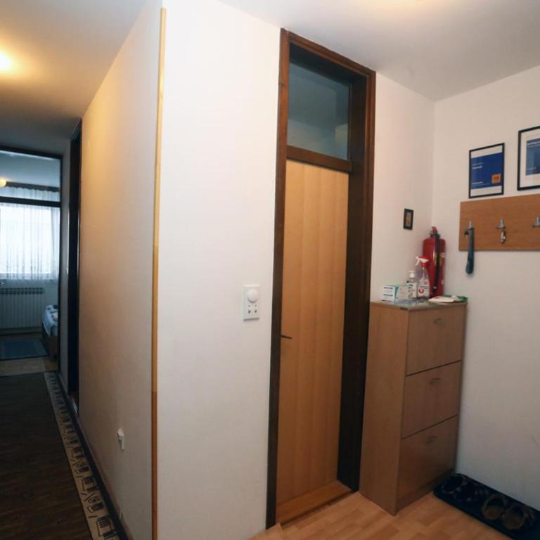 Snowball - Three-Bedroom Apartment - 11