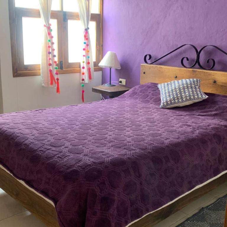 Casa Tequio - Queen Room with Shared Bathroom - 7