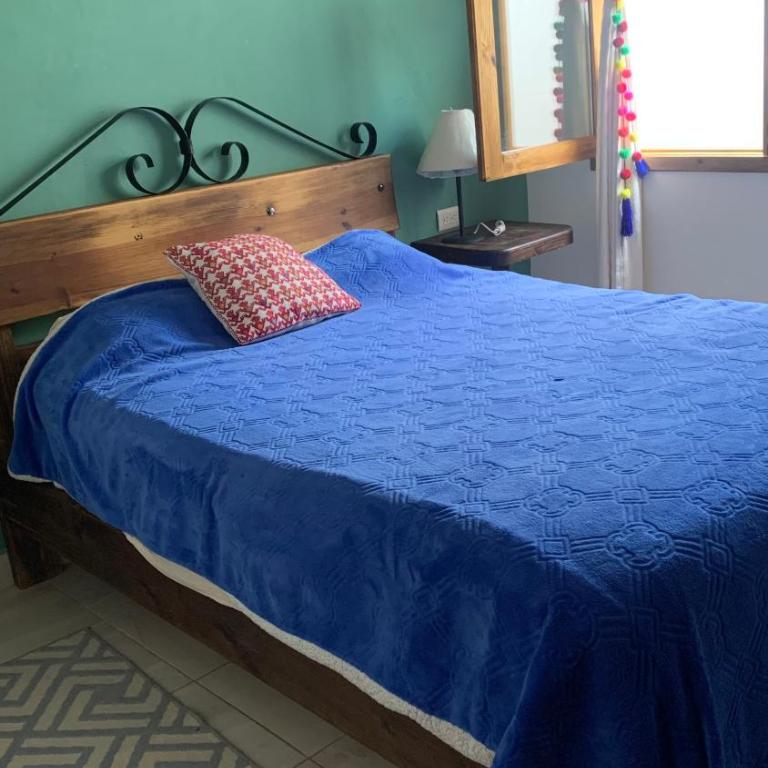 Casa Tequio - Queen Room with Shared Bathroom - 8