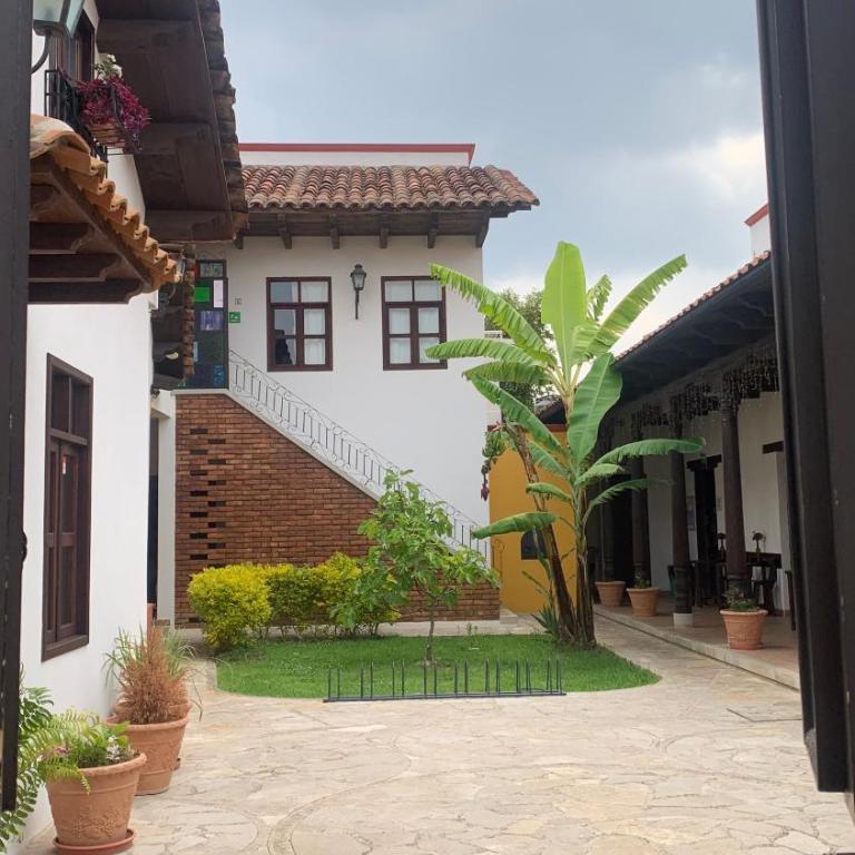 Casa Tequio - Double Room with Private Bathroom - 2
