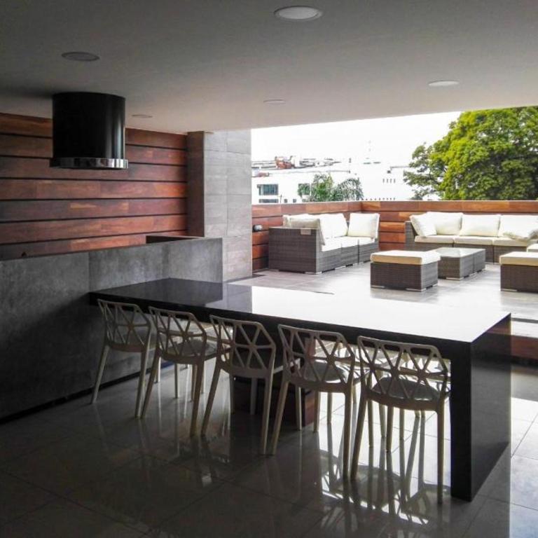 Departamento cómodo con excelente ubicación - Apartamento de 2 dormitorios con vistas - 19