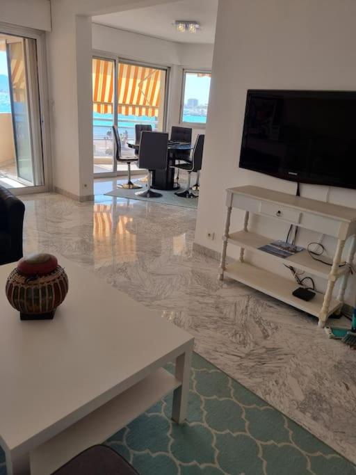 Appartement les pieds dans l'eau pour 6 personnes à Saint-Raphaël - Appartamento con 2 Camere da Letto - 3