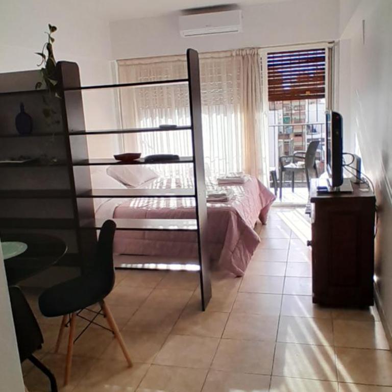 Súper Luminoso en Caballito - One-Bedroom Apartment with Balcony - 12
