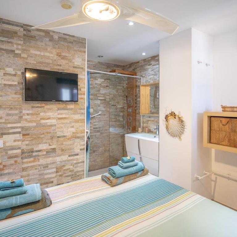 GO2TENERIFE Apart'Cala Pool & Beach at 5 mins - Apartamento con vistas a la piscina - 10