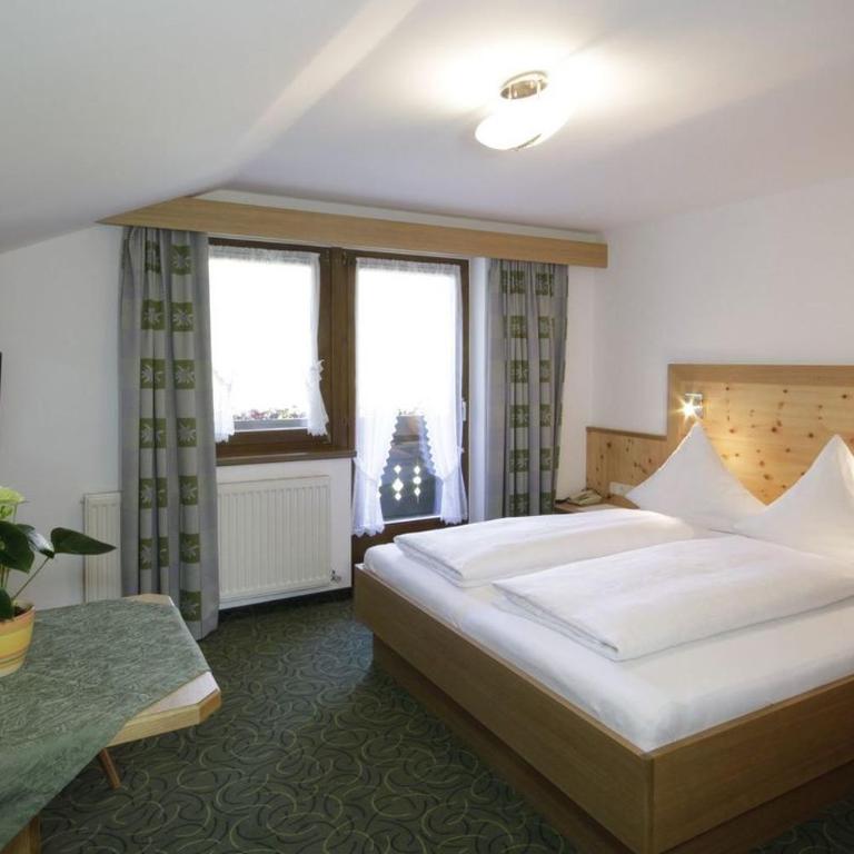 Pension Wendlhof - Doppelzimmer mit Bergblick - 2