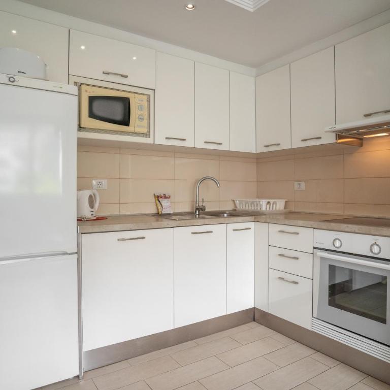 GO2TENERIFE Apart'Arona City center & Beach at 5 min - Apartamento de 1 dormitorio - 5