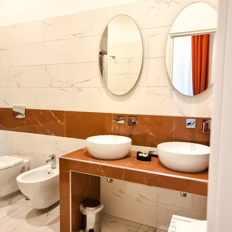 Il Casanova - Deluxe Double Room with Balcony - 7