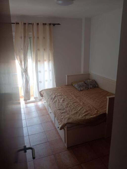 Habitación en apartamento o apartamento completo - Apartamento con terraza - 10