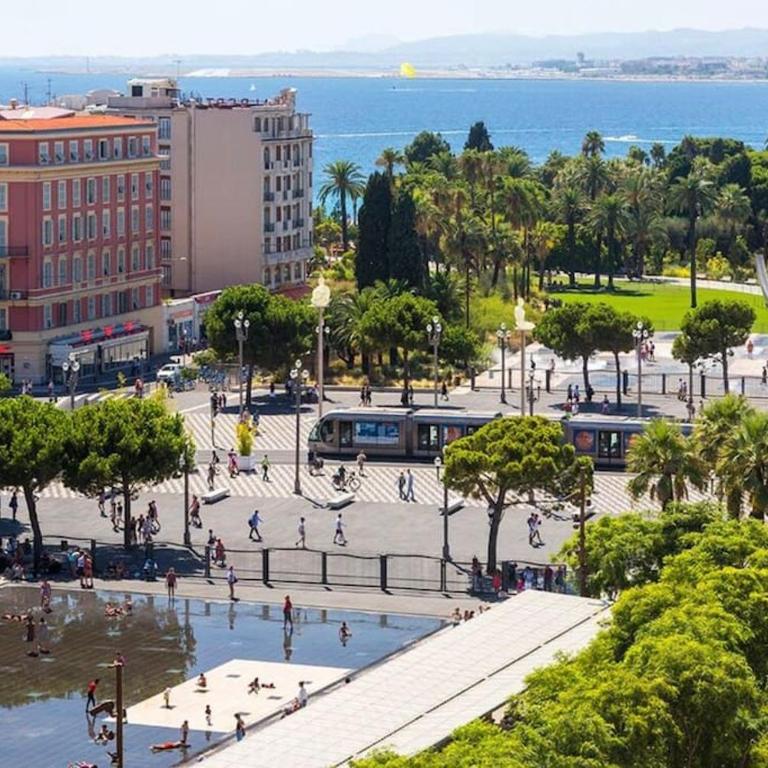 Studio à louer au cœur du Carré d or à Nice, rue Dalpozzo à 150 mètres des plages - Studio Duplex - 28