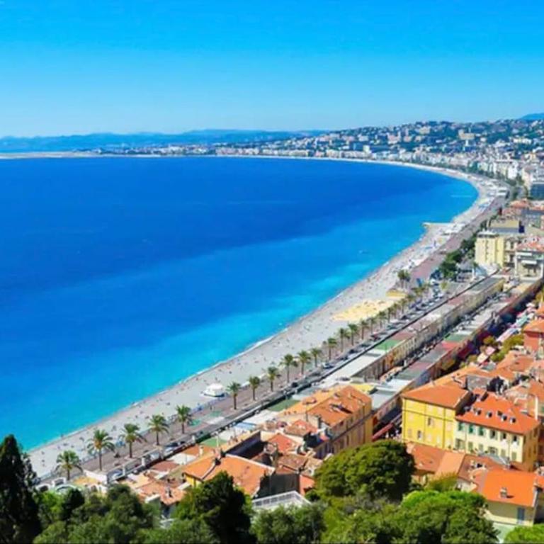 Studio à louer au cœur du Carré d or à Nice, rue Dalpozzo à 150 mètres des plages - Studio Duplex - 20