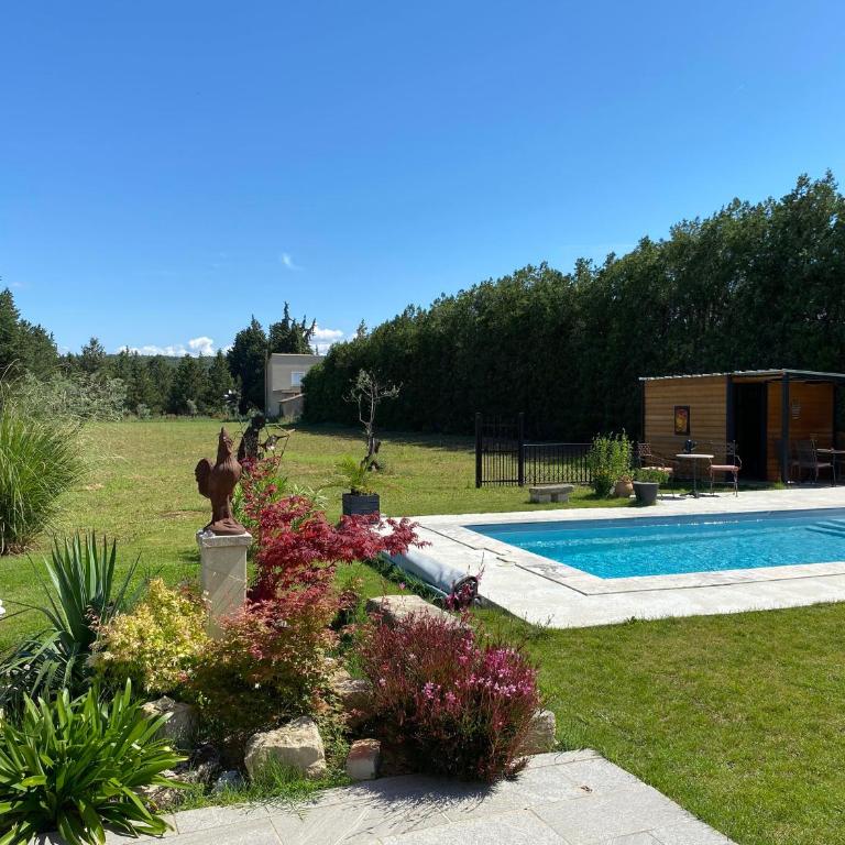 Le Galinié Chic'Art. Un bel Atelier avec Piscine - Maison 2 Chambres - 34