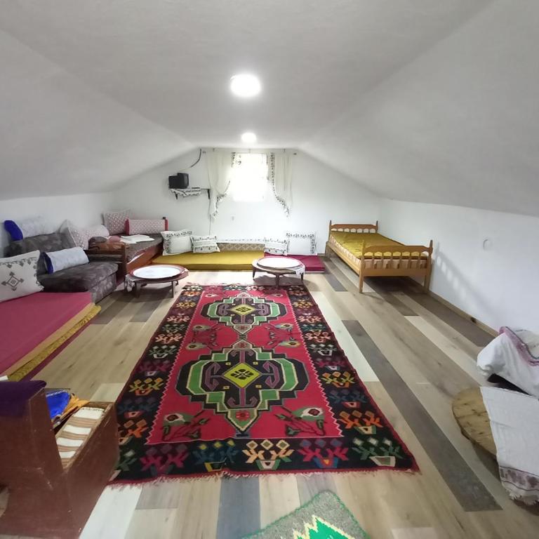 Etno selo Visoko Apartmani - Standardna Porodična Soba - 9