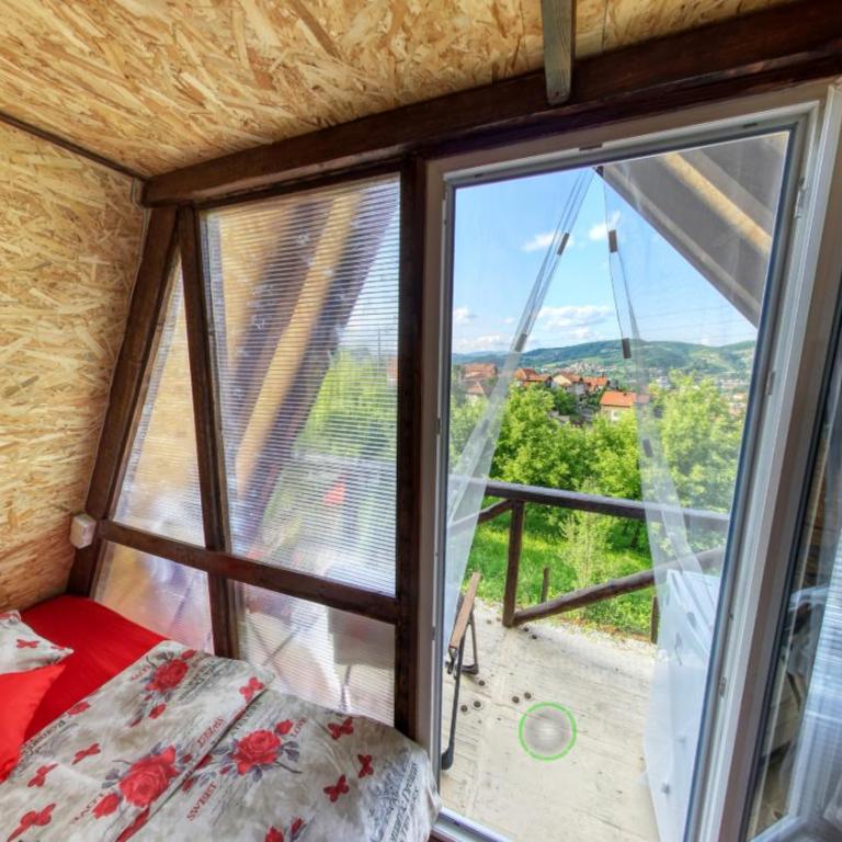 Bosnian Pyramid Glamping - Porodični Bungalov - 40