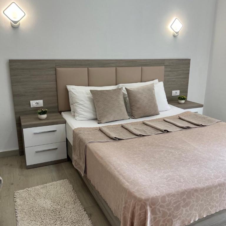 Rasi Luxury Apartments - Deluxe Apartment - 1