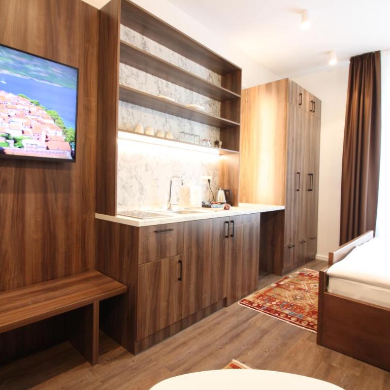 Sarajevo History Apartments - Authentic Heritage Stay - Deluxe King Studio - 5