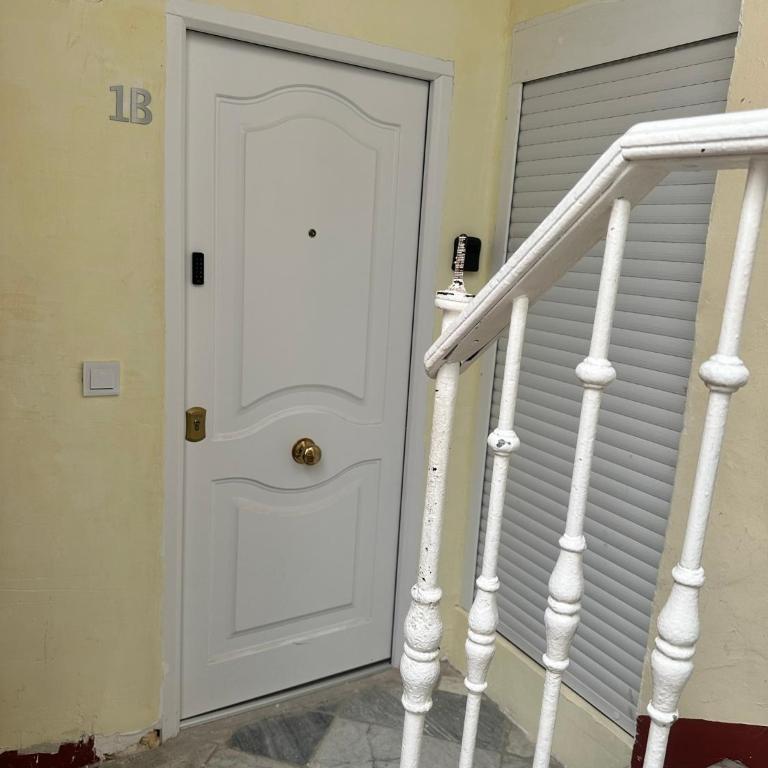 Apartamento Nebro sol, En el Corazón de Cádiz - Apartamento de 1 dormitorio - 61