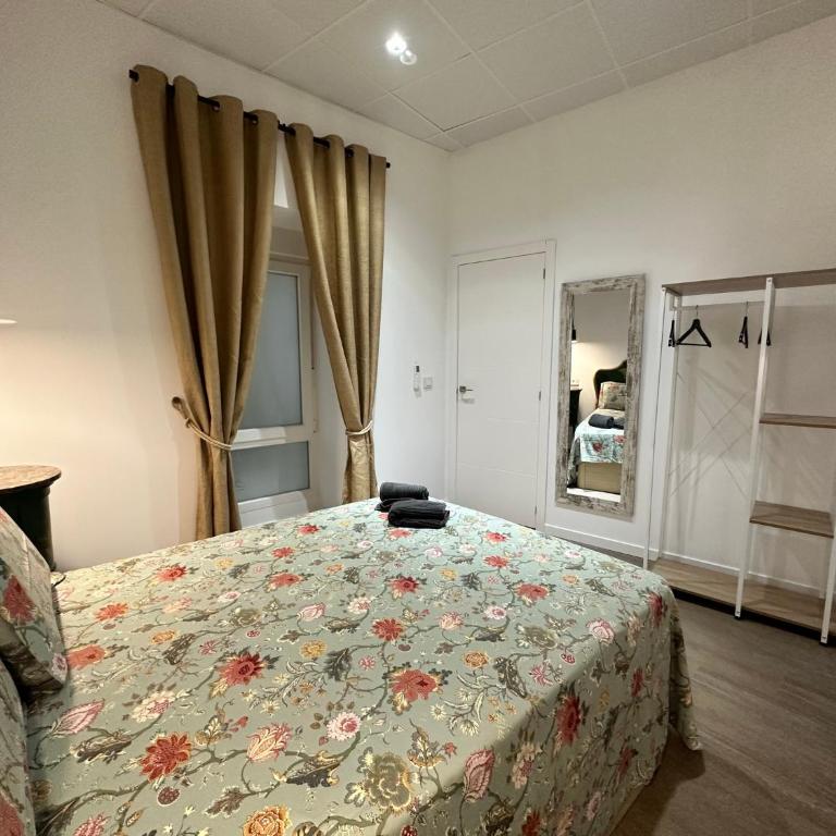 Apartamento Nebro sol, En el Corazón de Cádiz - Apartamento de 1 dormitorio - 72