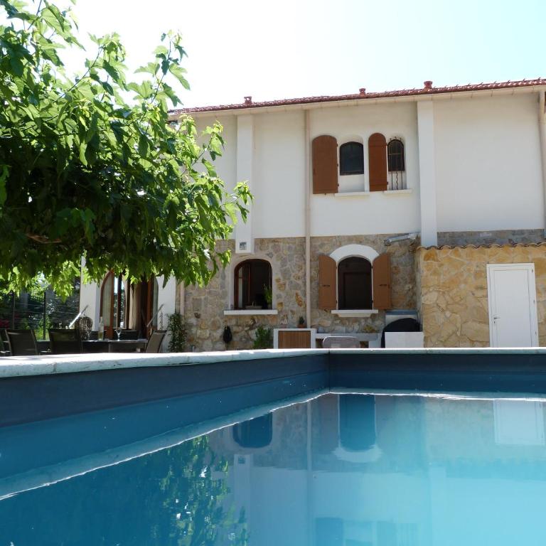 Villa à 80m de la mer avec piscine - Villa 2 Chambres - 1