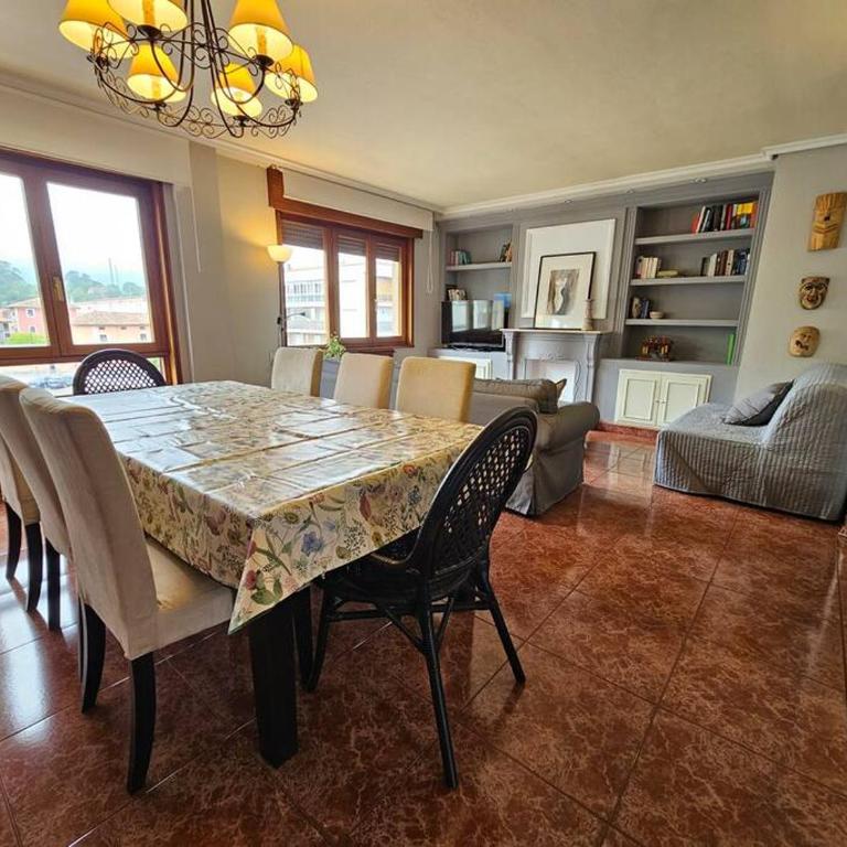 15A04 Duplex y garaje en centro by R2R Consulting - Three-Bedroom Apartment - 6