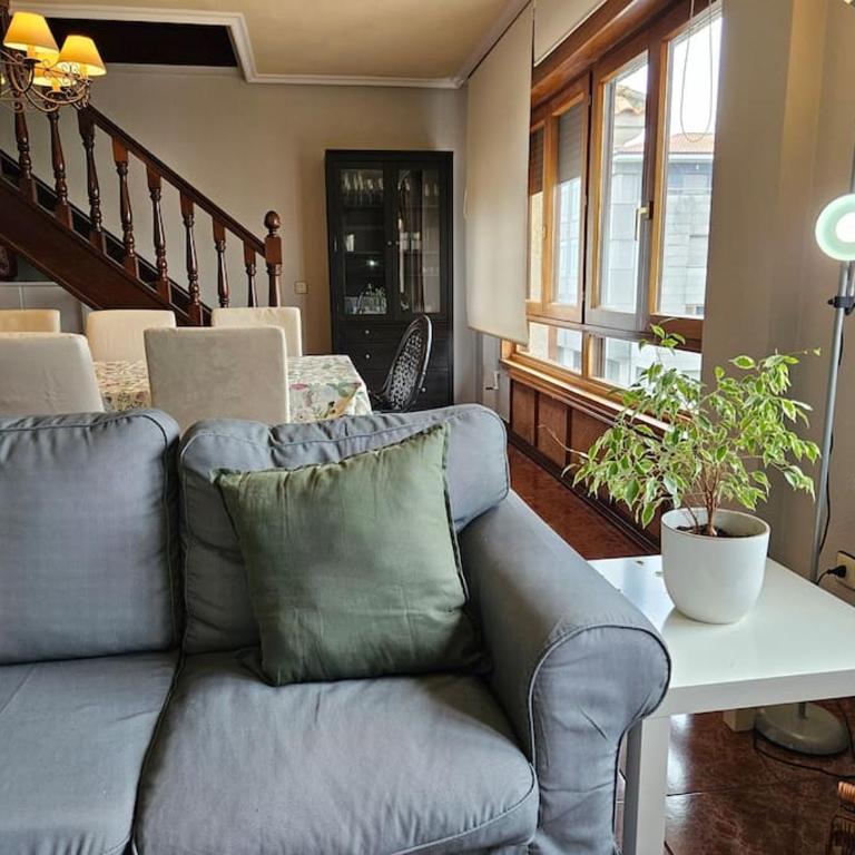 15A04 Duplex y garaje en centro by R2R Consulting - Three-Bedroom Apartment - 3