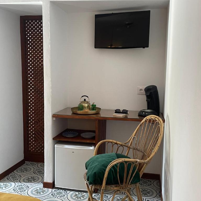 Kasbah Andaluz guest house - Habitación con vistas a la piscina - 1 cama grande - 12