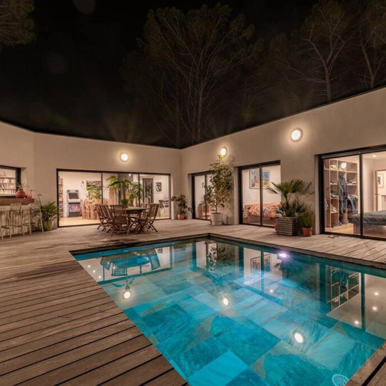 Villa haut de gamme 160 M2 Piscine chfé et Jacuzzi - Villa - 4