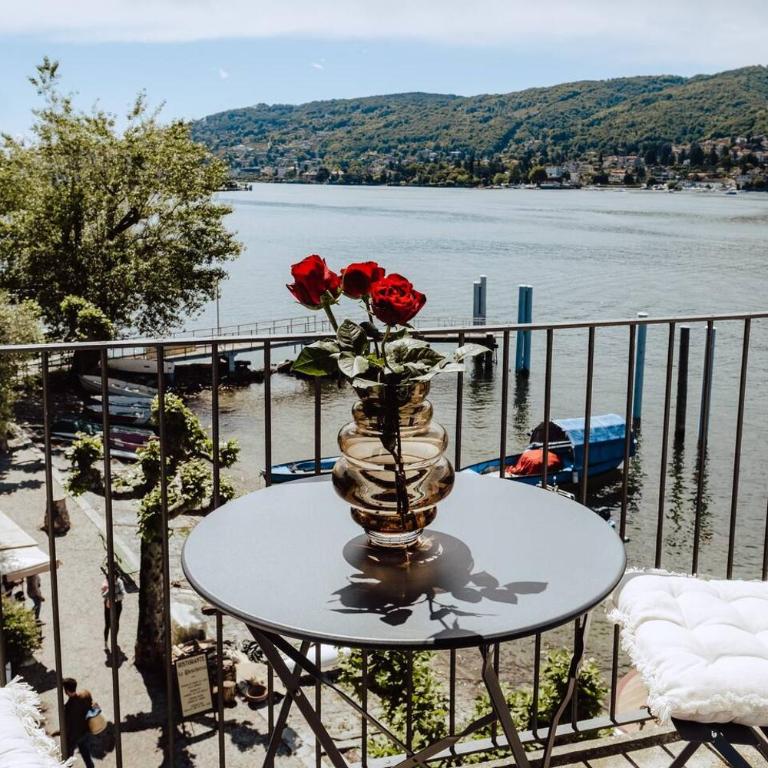 Penthouse on Isola dei Pescatori - Apartment with Lake View - 3