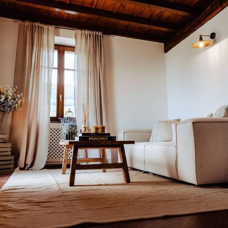 Penthouse on Isola dei Pescatori - Apartment with Lake View - 14