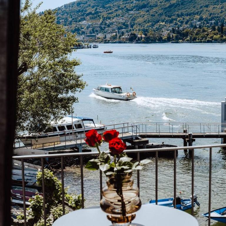 Penthouse on Isola dei Pescatori - Apartment with Lake View - 30