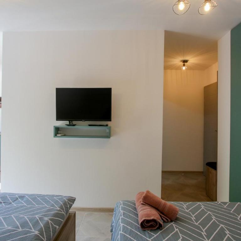 Apartments & Rooms ARCH - Apartment with Balcony - 6