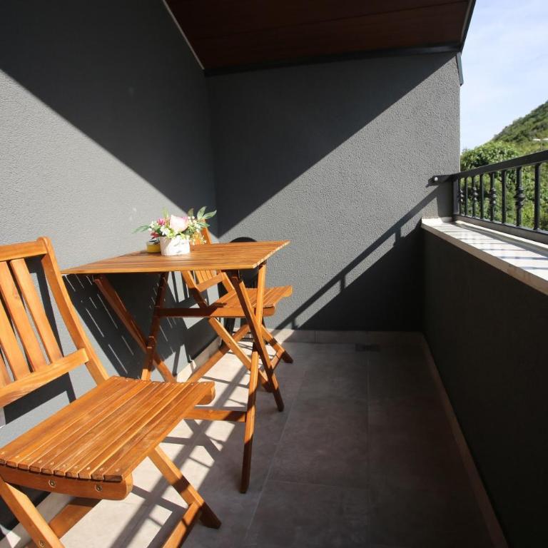 Apartments & Rooms ARCH - Apartment with Balcony - 4