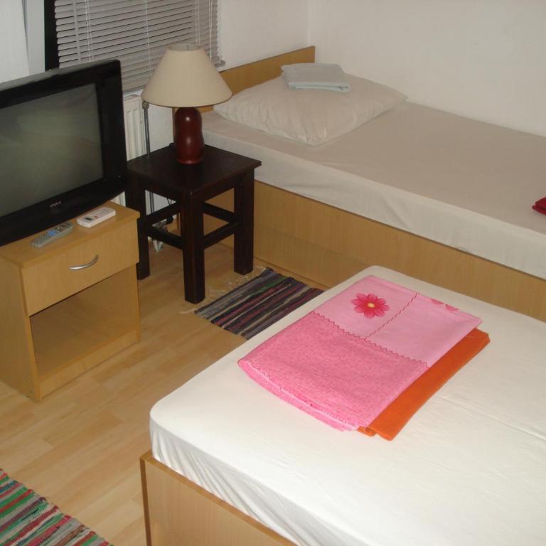 Hostel Hercegovina - Mixed Dormitory Room - 32