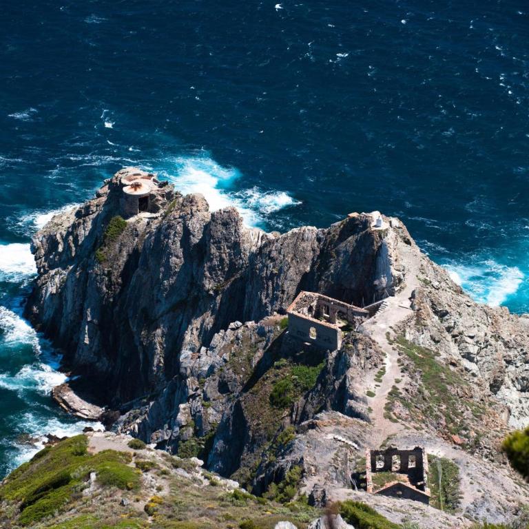 "l'hippocampe", climatisé, 60 m2 , 2 chambres, très calme, plage des sablettes et commerces à 3 minutes à pied, wifi, parking gratuit, lit king size - Appartement 2 Chambres - 31