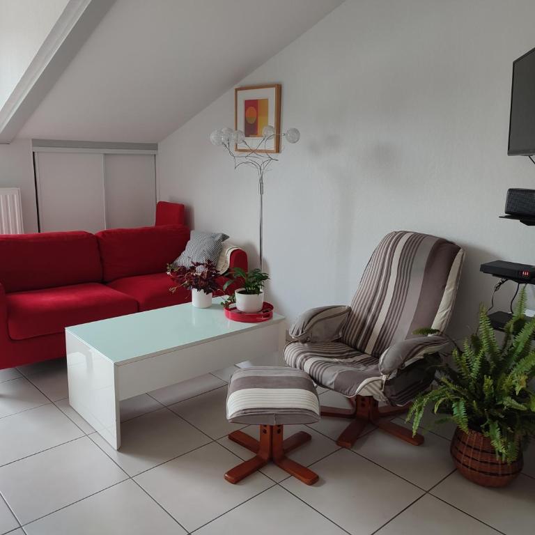 Location de charme T3 au 2e étage et dernier étage - Apartamento de 2 dormitorios - 1