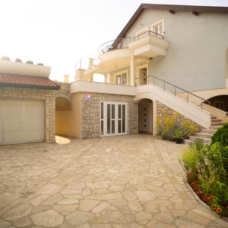 Apartman Kovac 2 - Apartman sa 2 Spavaće Sobe - 1