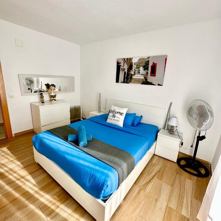 Boutique Apartment by the Sea - Apartment with Balcony - 12