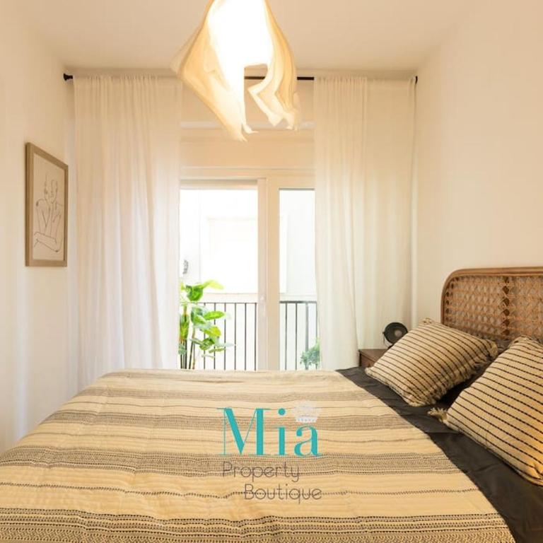 City and Beach Apartment - Three-Bedroom Apartment - 2